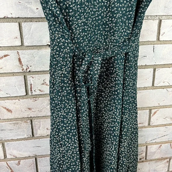 Byer Dress | Emerald Green Ditsy Floral Print Dress - Picture 6 of 7